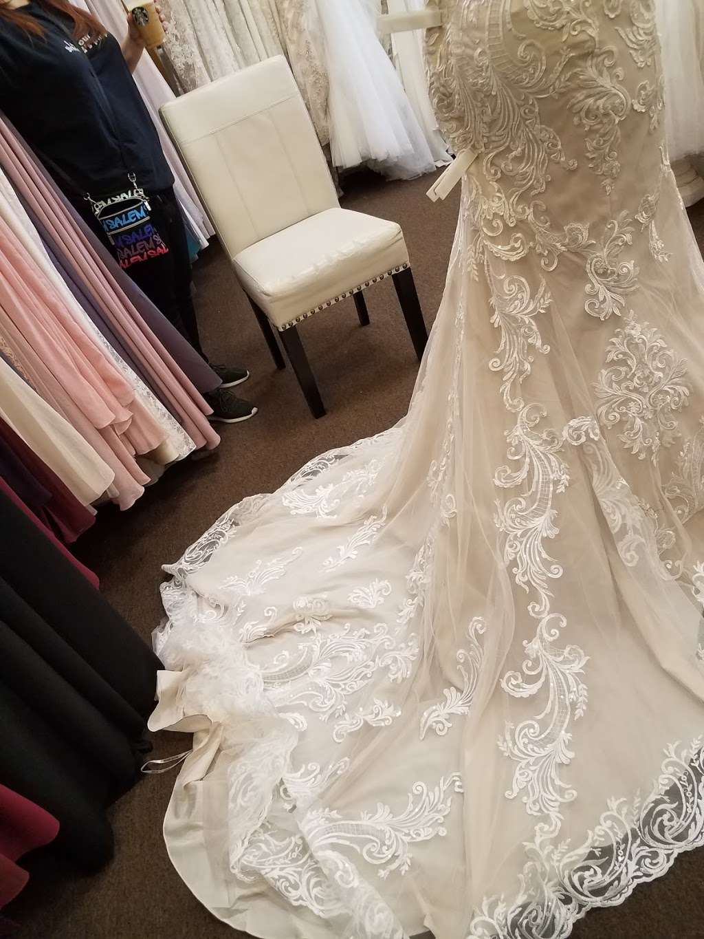 Amelias Bridal | 1955 Central Park Ave, Yonkers, NY 10710, USA | Phone: (914) 779-5900