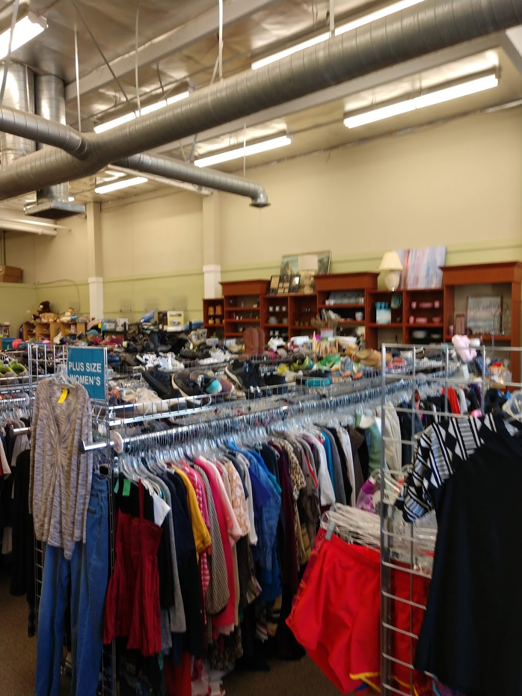 Rock Thrift Store | 3603 Camino Del Rio W, San Diego, CA 92106, USA | Phone: (619) 876-4185