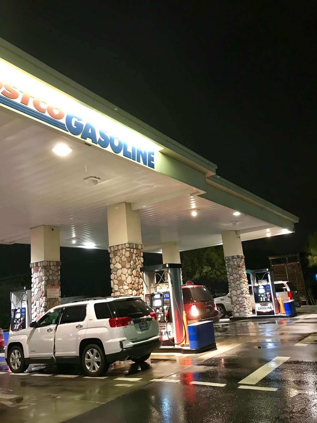 Costco Gasoline | 16505 Sierra Lakes Pkwy, Fontana, CA 92336, USA | Phone: (909) 770-5639