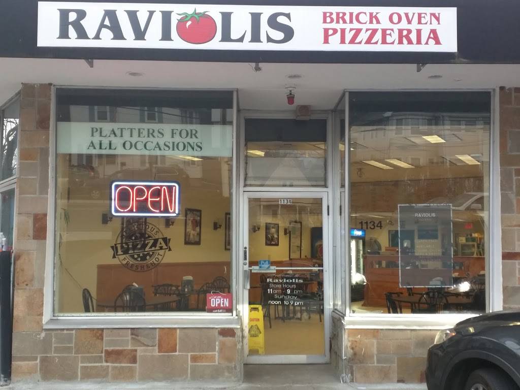 Raviolis Pizzeria | 1134 Beacon St, Newton, MA 02461, USA | Phone: (617) 558-1600