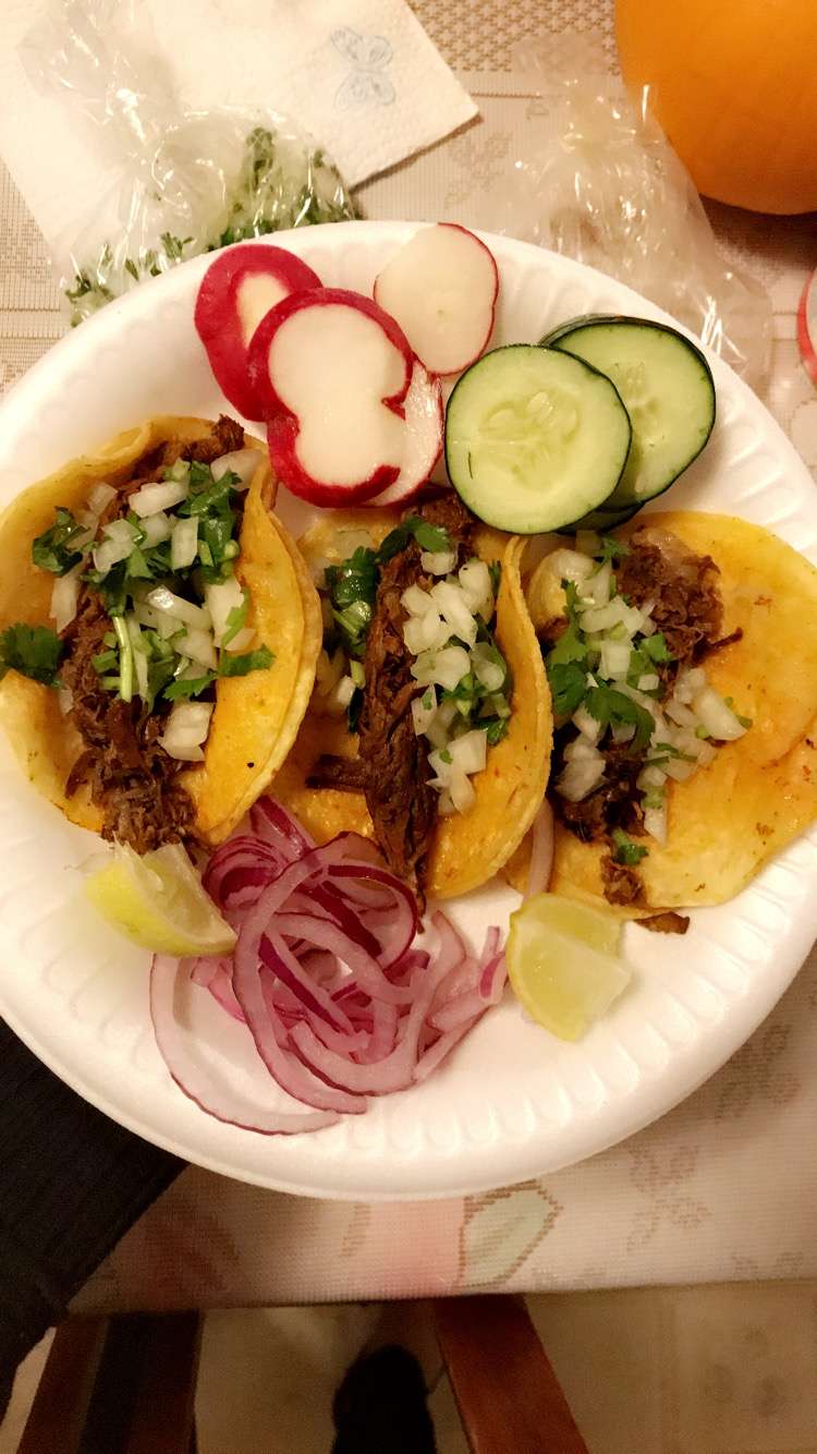 Tacos Gavia | 400-418 N Alma Ave, Los Angeles, CA 90063, USA | Phone: (323) 407-4403