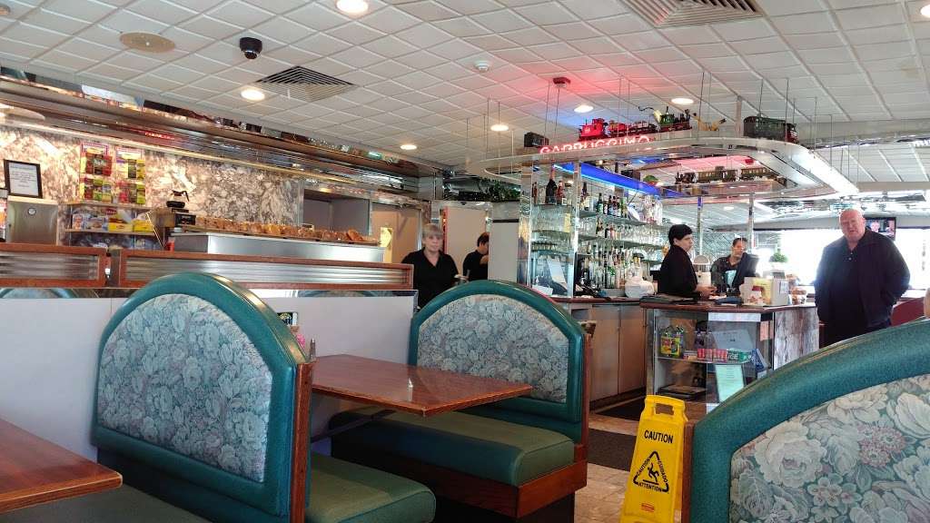 Westchester Diner | 300 Albany Post Rd, Peekskill, NY 10566, USA | Phone: (914) 734-4949