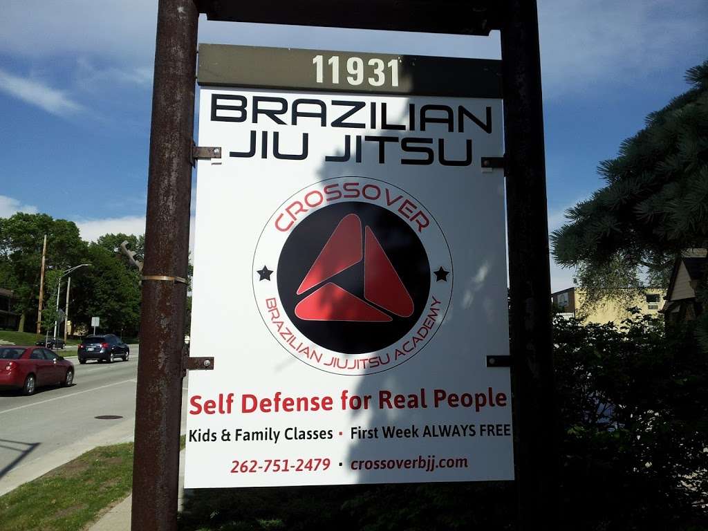 Crossover Brazilian Jiu Jitsu Academy | 11931 W Bluemound Rd, Wauwatosa, WI 53226, USA | Phone: (262) 751-2479