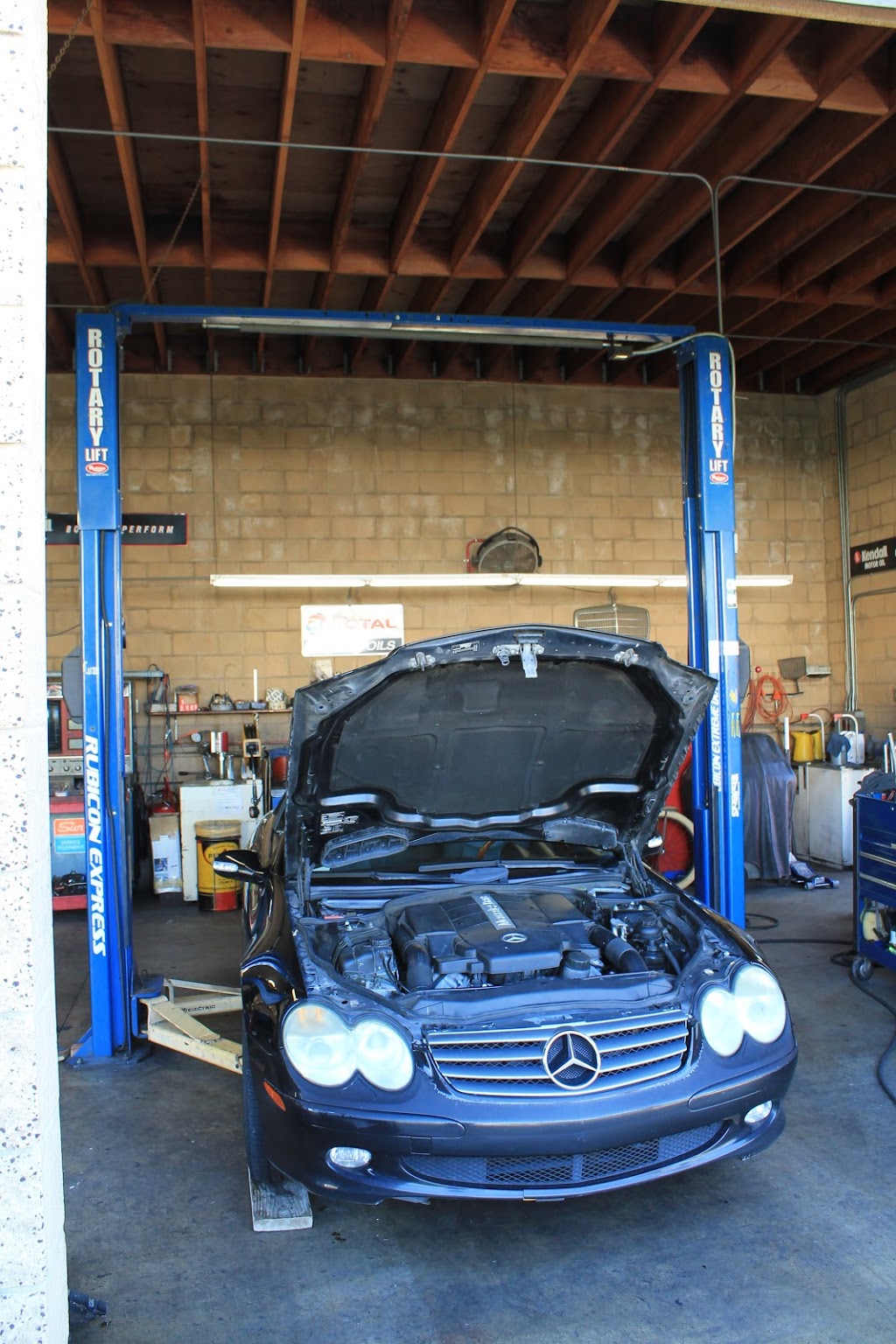 Carlsbad Independent Mercedes | 3293 Roosevelt St, Carlsbad, CA 92008, USA | Phone: (760) 434-1348