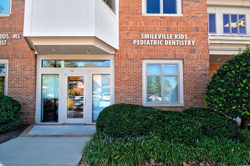 Smileville Family Dental | 46165 Westlake Dr Suite 200, Sterling, VA 20165, USA | Phone: (703) 665-3810