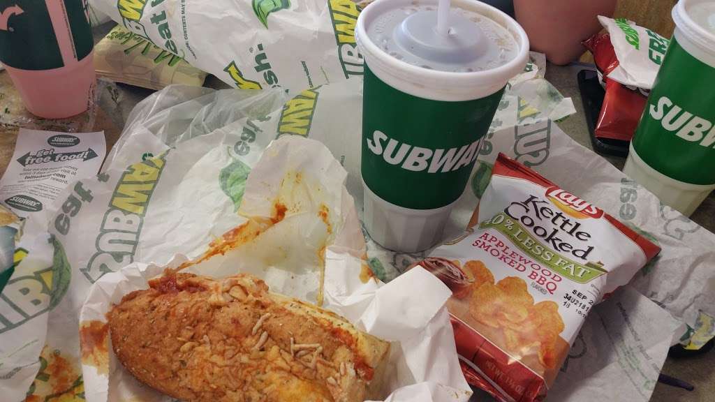 Subway Restaurants | 1621 N Main Ave Suite 1 Arcadia Main Shopping Ctr, San Antonio, TX 78212, USA | Phone: (210) 227-7827