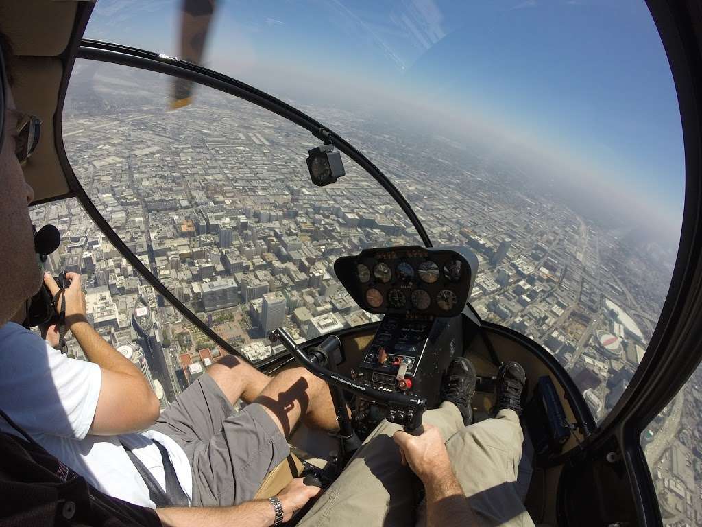 Los Angeles Helicopter Tours | 10 Universal City Plaza, Universal City, CA 91608, USA | Phone: (818) 859-5500