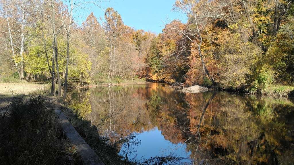 Pennypack Trail Parking | Pennypack Trail, Philadelphia, PA 19111, USA