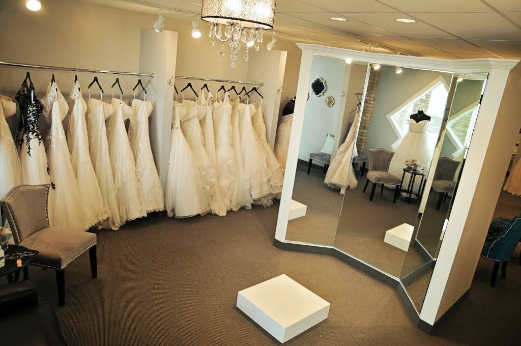 Luxe Bridal Couture | 3918 Cedar Grove Pkwy, Eagan, MN 55122, USA | Phone: (651) 600-3015