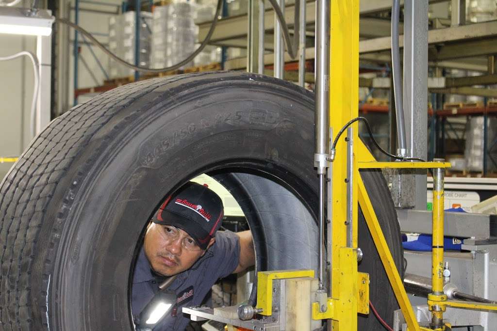 Bauer Built Tire & Service | 850 N Independence Blvd, Romeoville, IL 60446, USA | Phone: (888) 247-3795