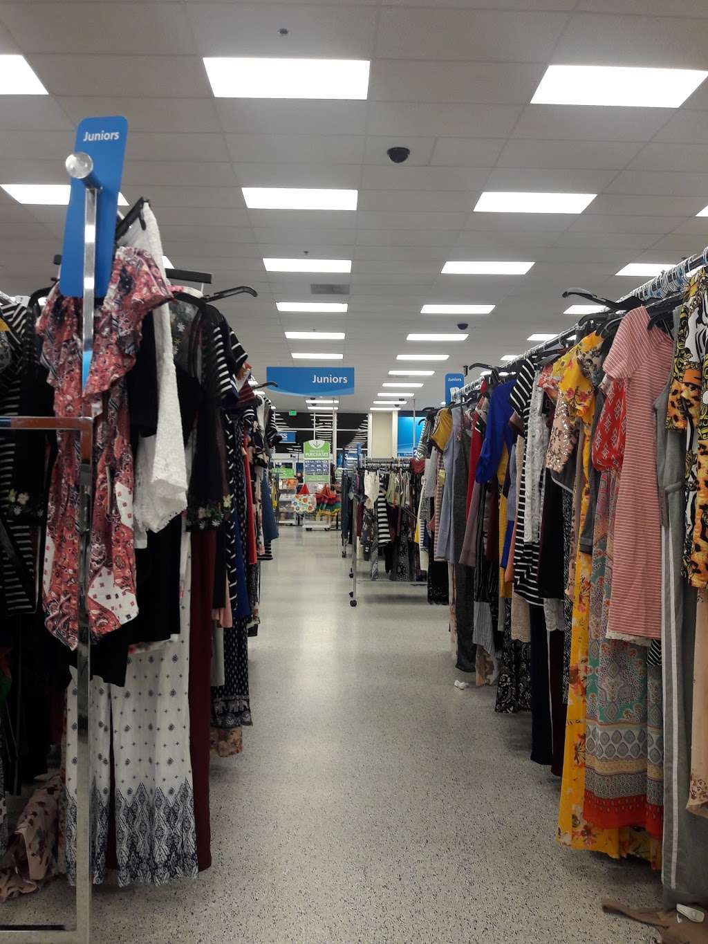 Ross Dress for Less | 20352 US Highway 18, Apple Valley, CA 92307, USA | Phone: (760) 961-2183
