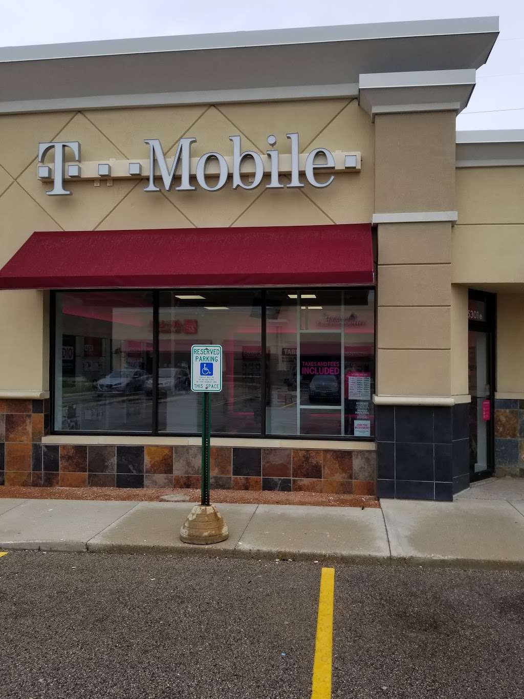 T-Mobile | 5301 S 108th St, Hales Corners, WI 53130, USA | Phone: (414) 312-6603