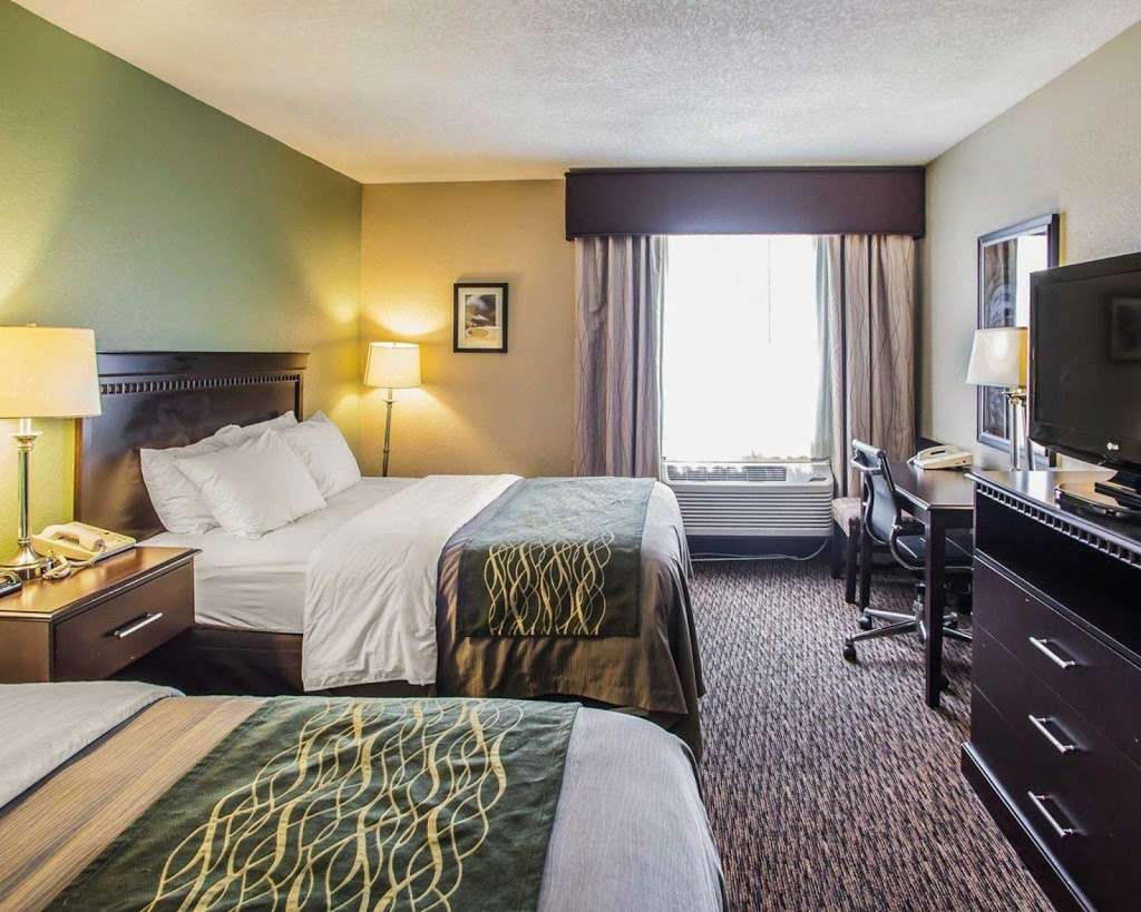 Quality Inn Belton - Kansas City South | 17205 US-71, Belton, MO 64012, USA | Phone: (816) 322-8700