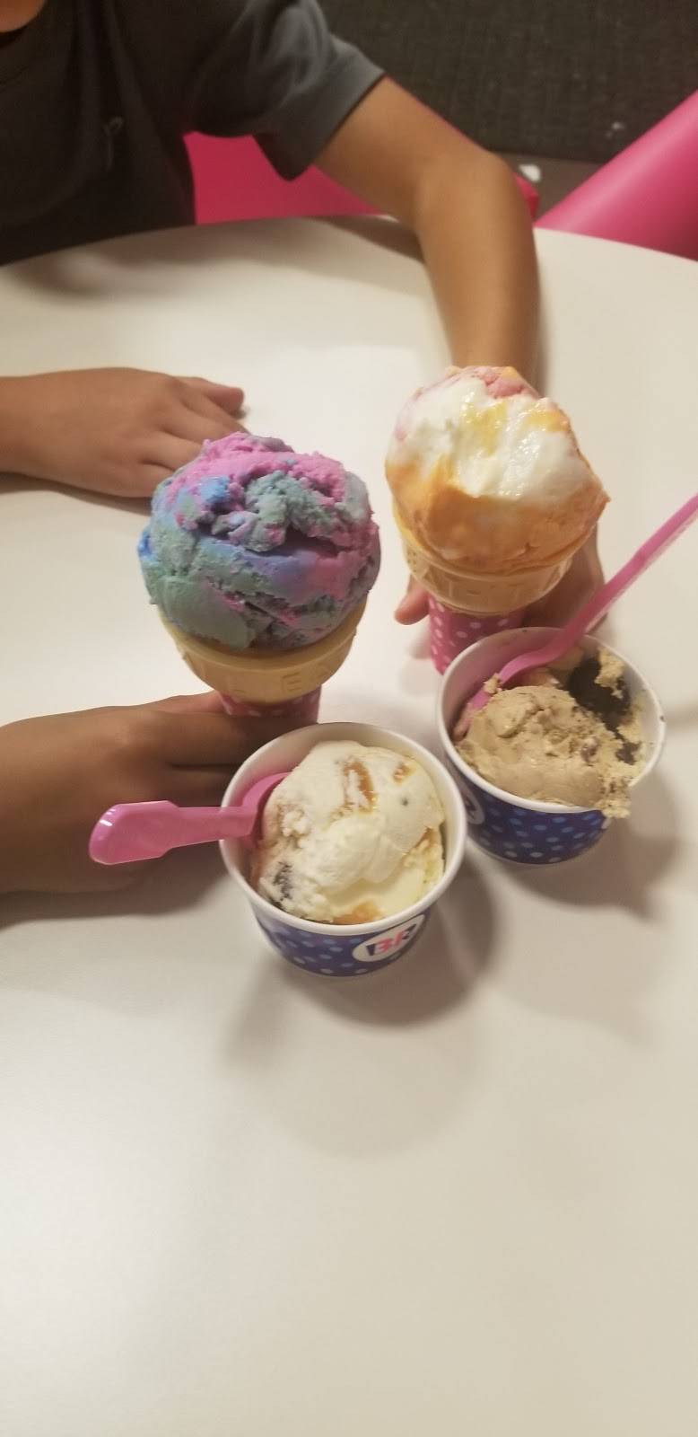 Baskin-Robbins | 7645 W 88th Ave, Arvada, CO 80005, USA | Phone: (303) 420-0247