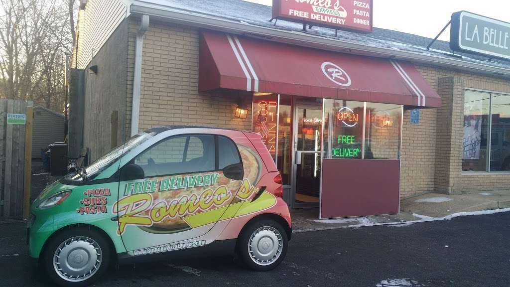 Romeos Pizza Express | 177 Elton Adelphia Rd, Freehold, NJ 07728 | Phone: (732) 431-2002