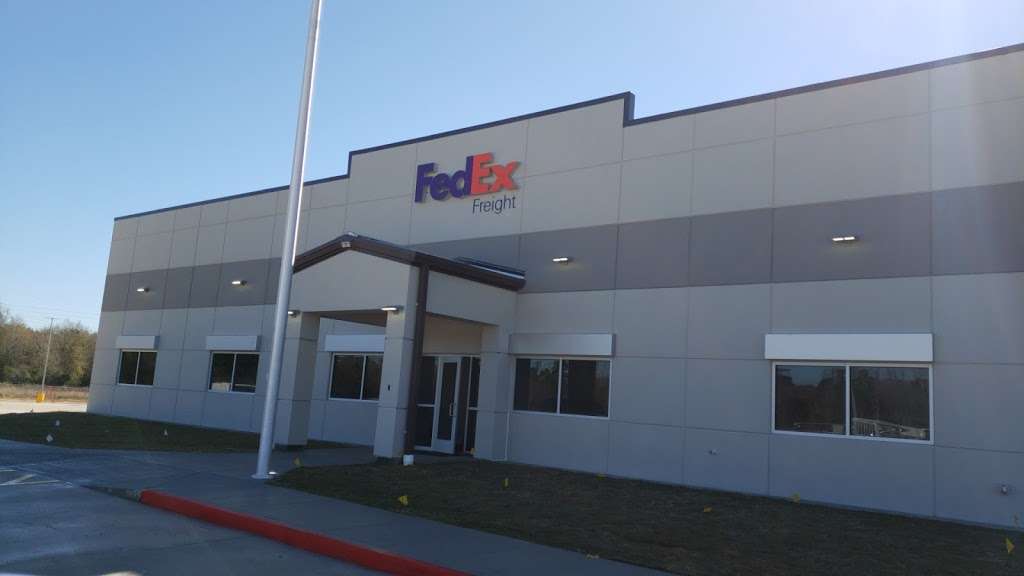 FedEx Freight | 3400 Pollok Dr, Conroe, TX 77303 | Phone: (936) 703-1378