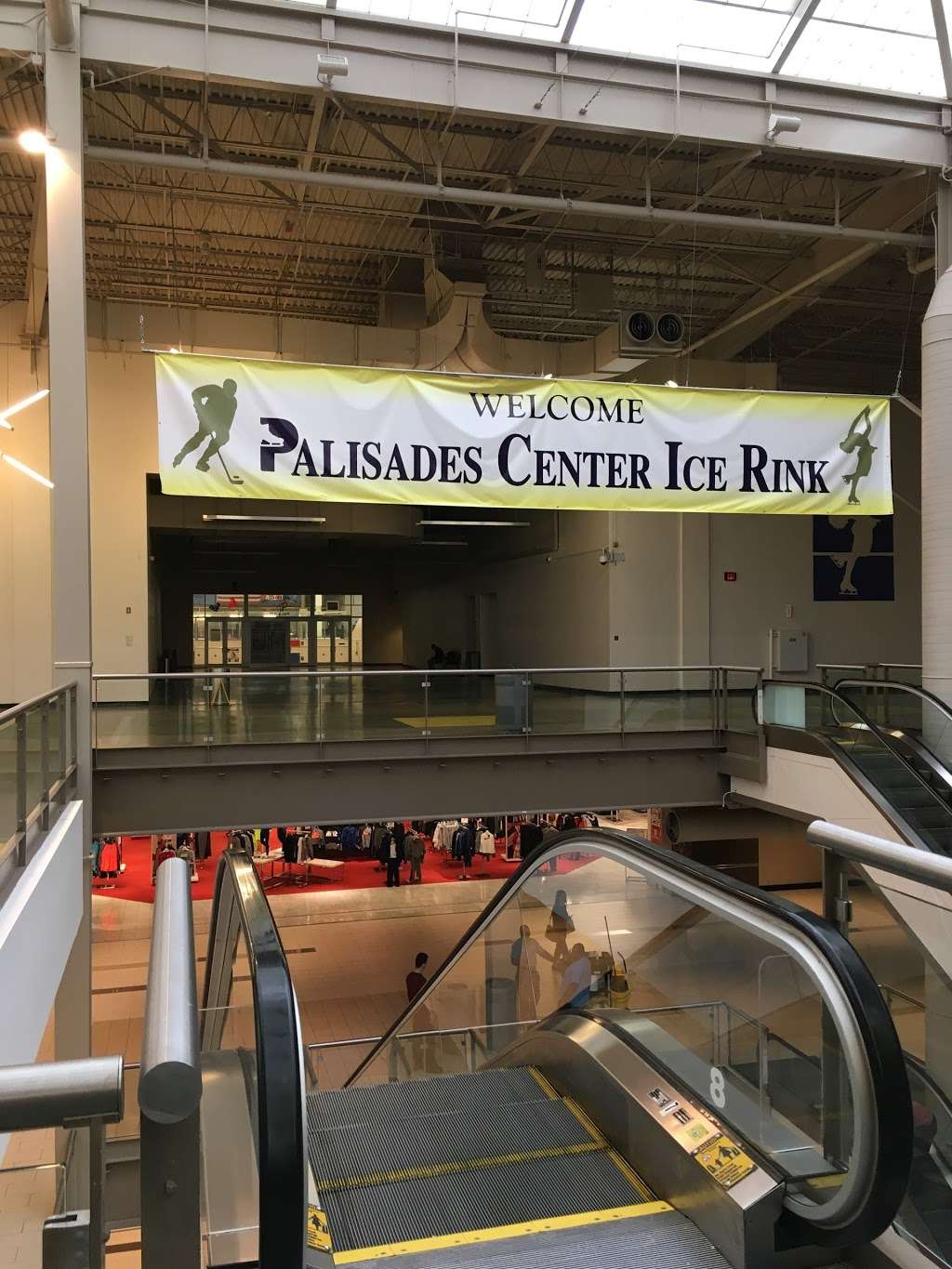 Palisades Center Ice Rink | 4900 Palisades Center Dr, West Nyack, NY 10994 | Phone: (845) 353-4855