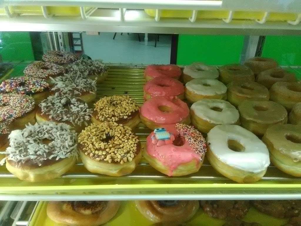 Smith Donuts | 1720 W Bruton Rd #100, Balch Springs, TX 75180, USA | Phone: (972) 285-2036