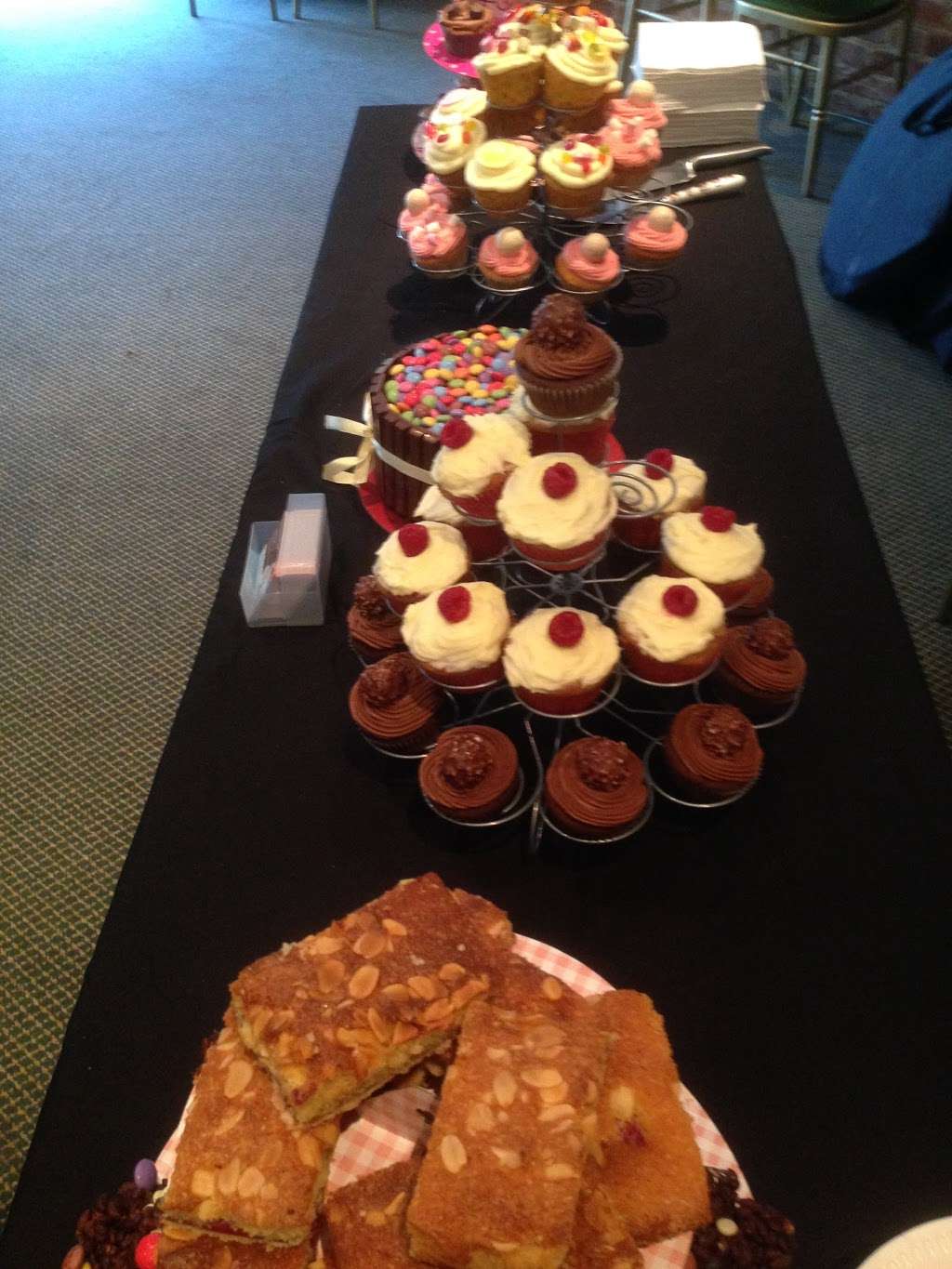 Heavenly Treats Tea Room | Unit 6, Heath View, Pond Ln, Hatfield Heath, Bishops Stortford CM22 7AB, UK | Phone: 07477 577318