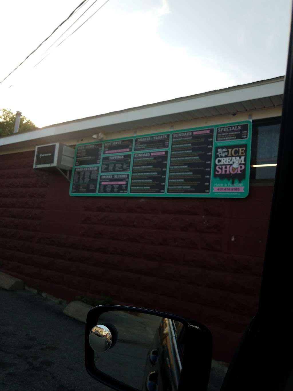 Mimi & Pops Ice Cream Shop | 1306 Broad St, Central Falls, RI 02863, USA | Phone: (401) 474-8185
