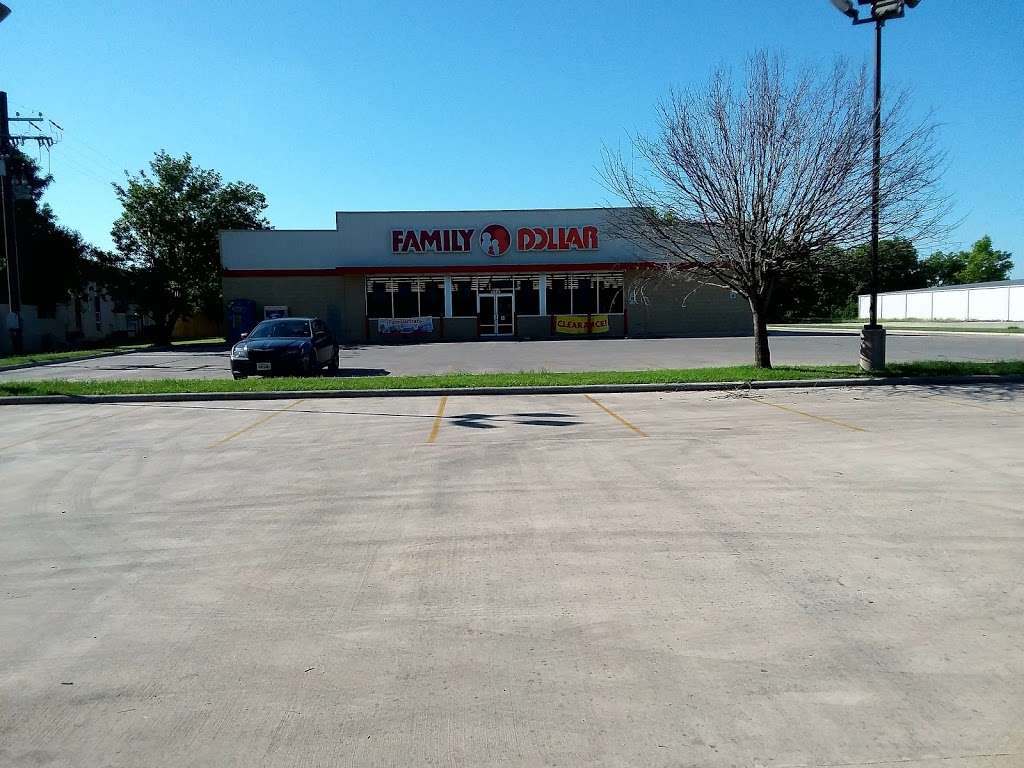 Family Dollar | 1072 FM78, Schertz, TX 78154, USA | Phone: (210) 659-2522