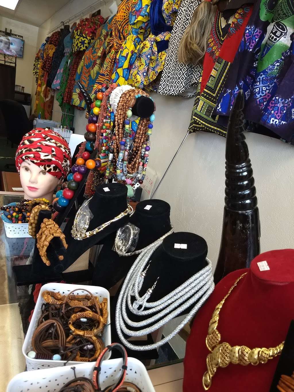 Veroex African wears and fabrics | 850 Cypress Creek Pkwy, Houston, TX 77090, USA | Phone: (832) 872-3889