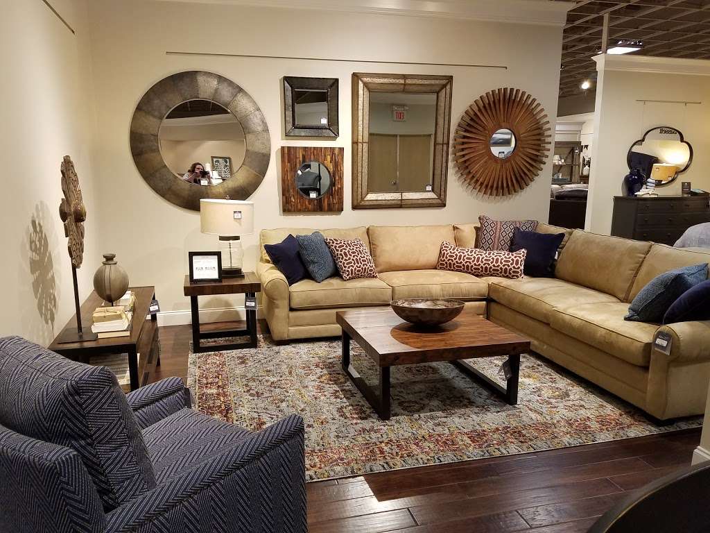 Bassett Home Furnishings | 1310 Lake Woodlands Dr, The Woodlands, TX 77380 | Phone: (281) 465-8176