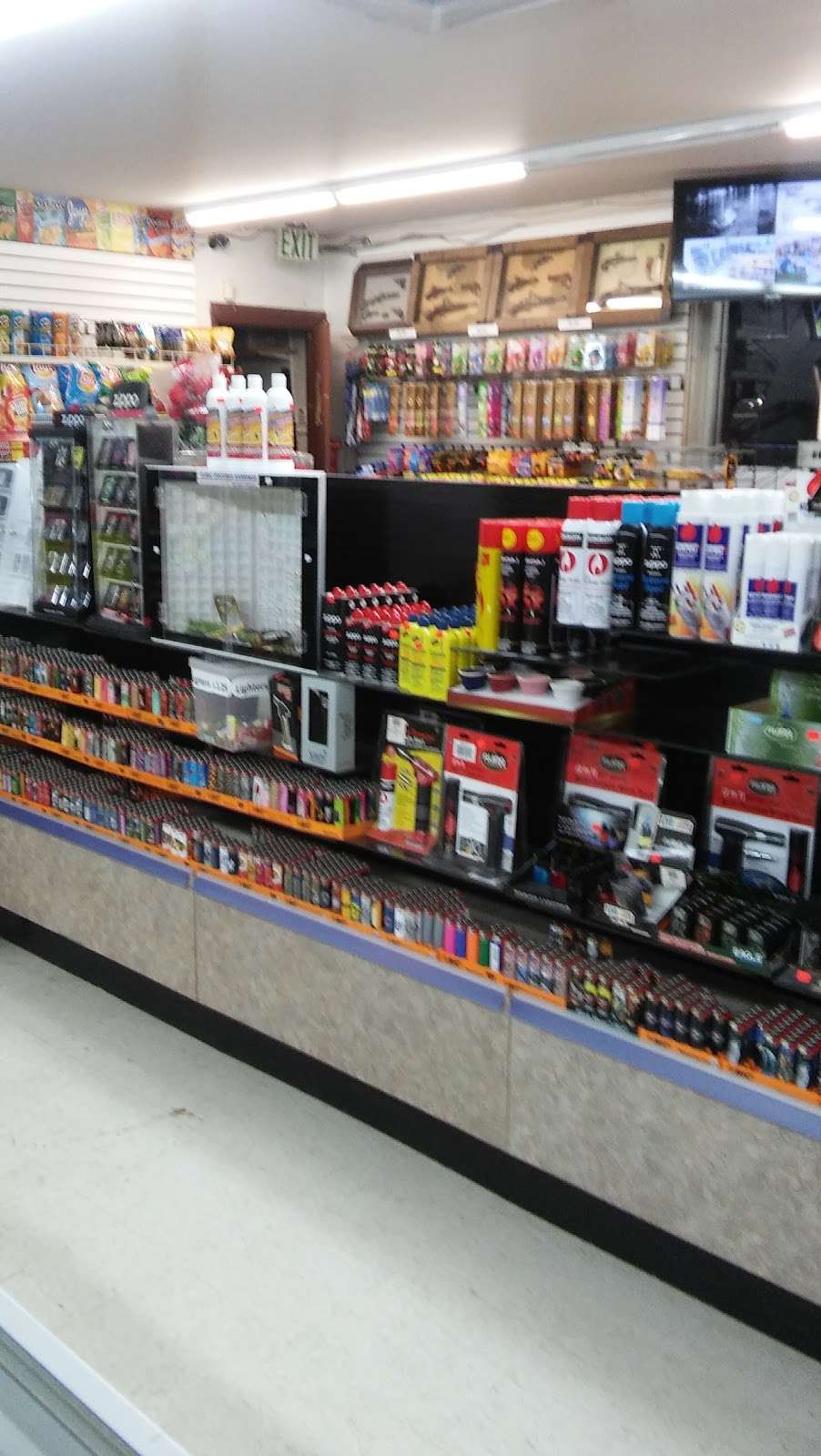 Highland Convenience Store | 3404 Ridge Rd, Highland, IN 46322, USA | Phone: (219) 972-0940