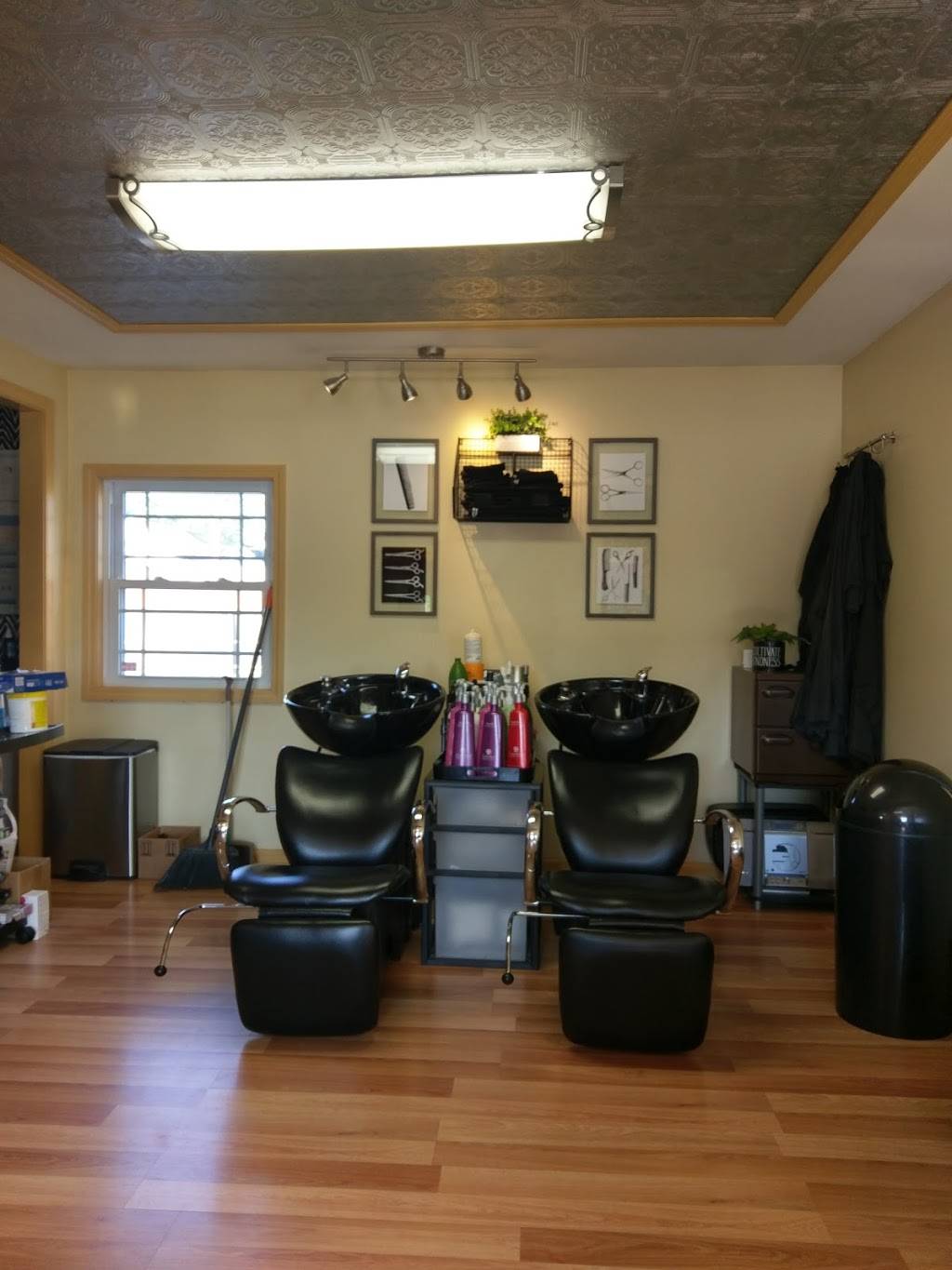 The Groove Hair Lounge | 6164 Transit Rd, Depew, NY 14043, USA | Phone: (716) 598-1777