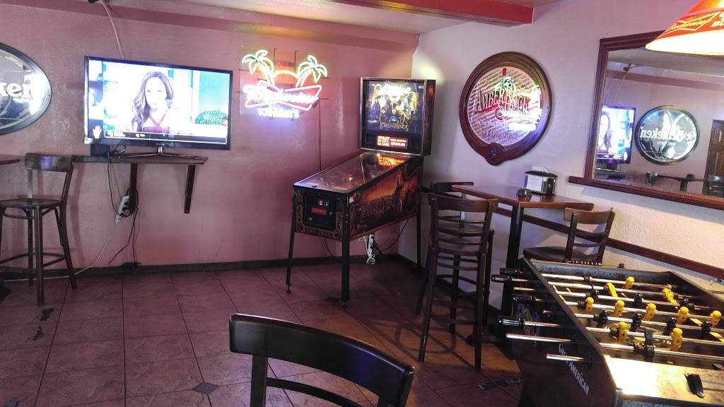 Kahunas Bar and Grill | 10515 Gandy Blvd N, St. Petersburg, FL 33702, USA | Phone: (727) 576-7800