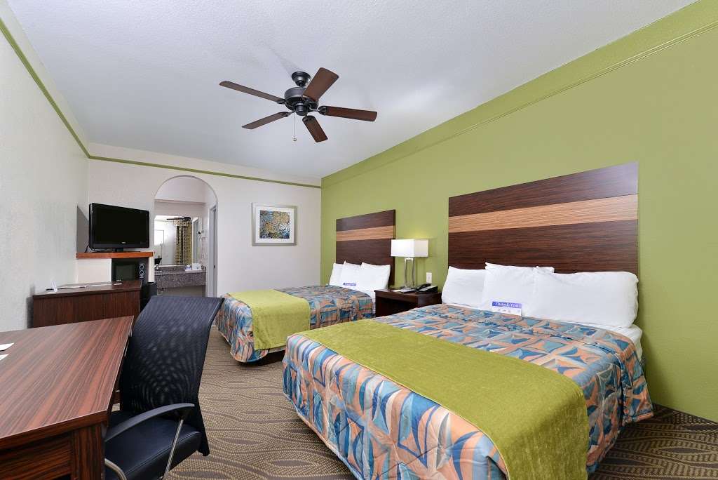 Americas Best Value Inn & Suites - Downtown Houston | 2536 North Fwy, Houston, TX 77009 | Phone: (713) 692-2300