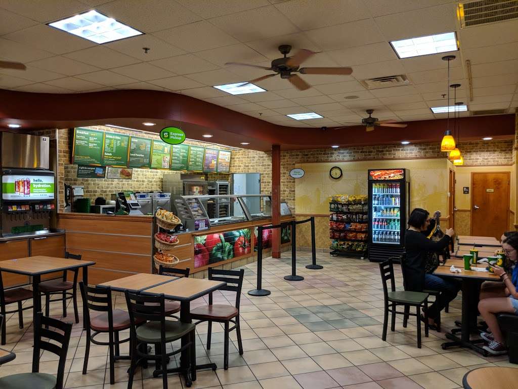 Subway | 184 S Collins Rd Suite 600, Sunnyvale, TX 75182, USA | Phone: (972) 226-5561