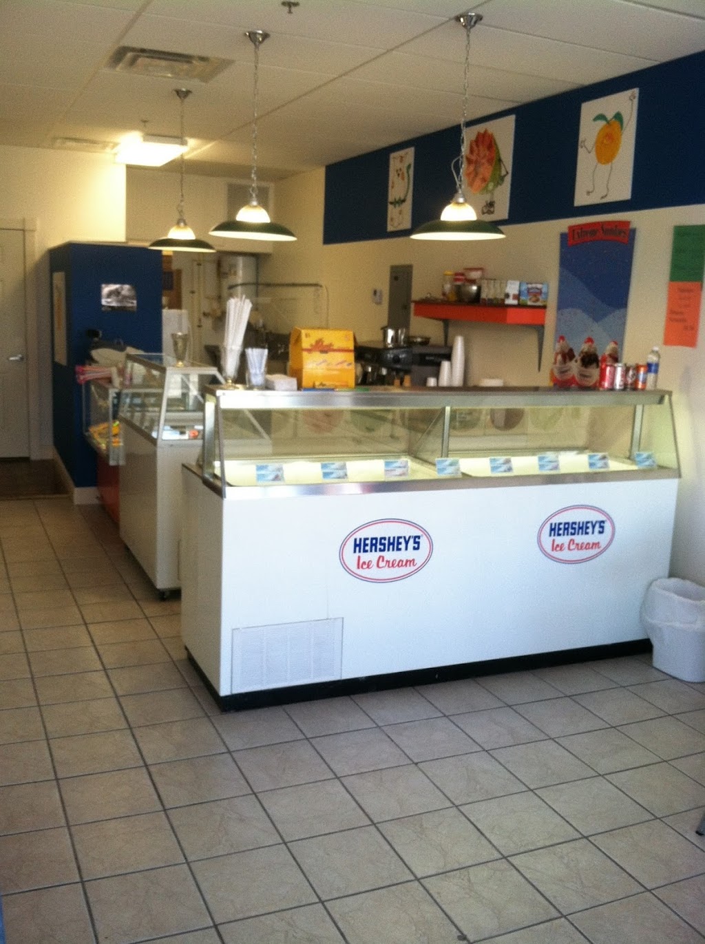 Central Avenue Treats | 84 N Central Ave, Umatilla, FL 32784, USA | Phone: (352) 771-2626