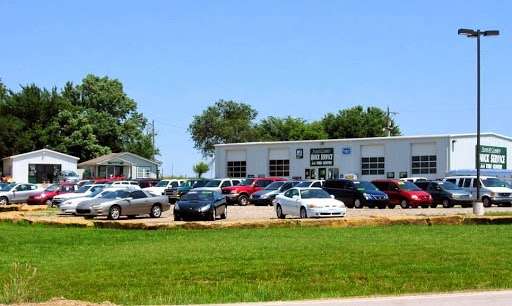 Town & Country Motors | 10282 K4 Hwy, Meriden, KS 66512, USA | Phone: (785) 484-0112