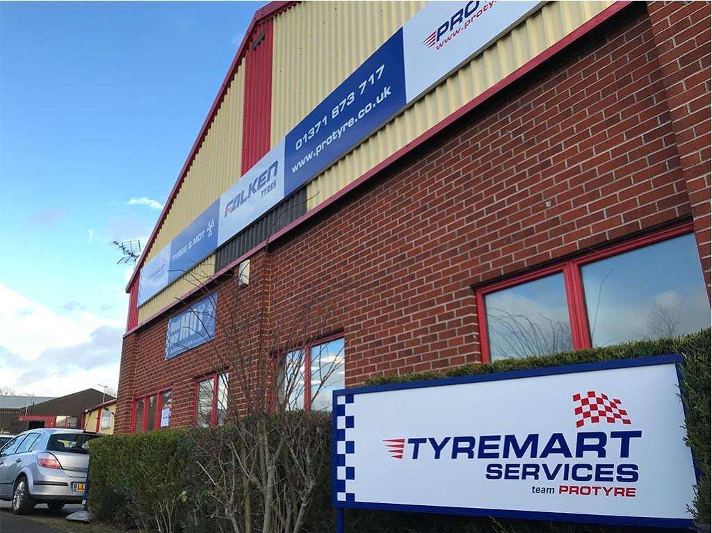 Tyremart - Team Protyre | Unit 16-17 Oak Ind Est, Chelmsford Rd, Dunmow CM6 1XN, UK | Phone: 01371 873717