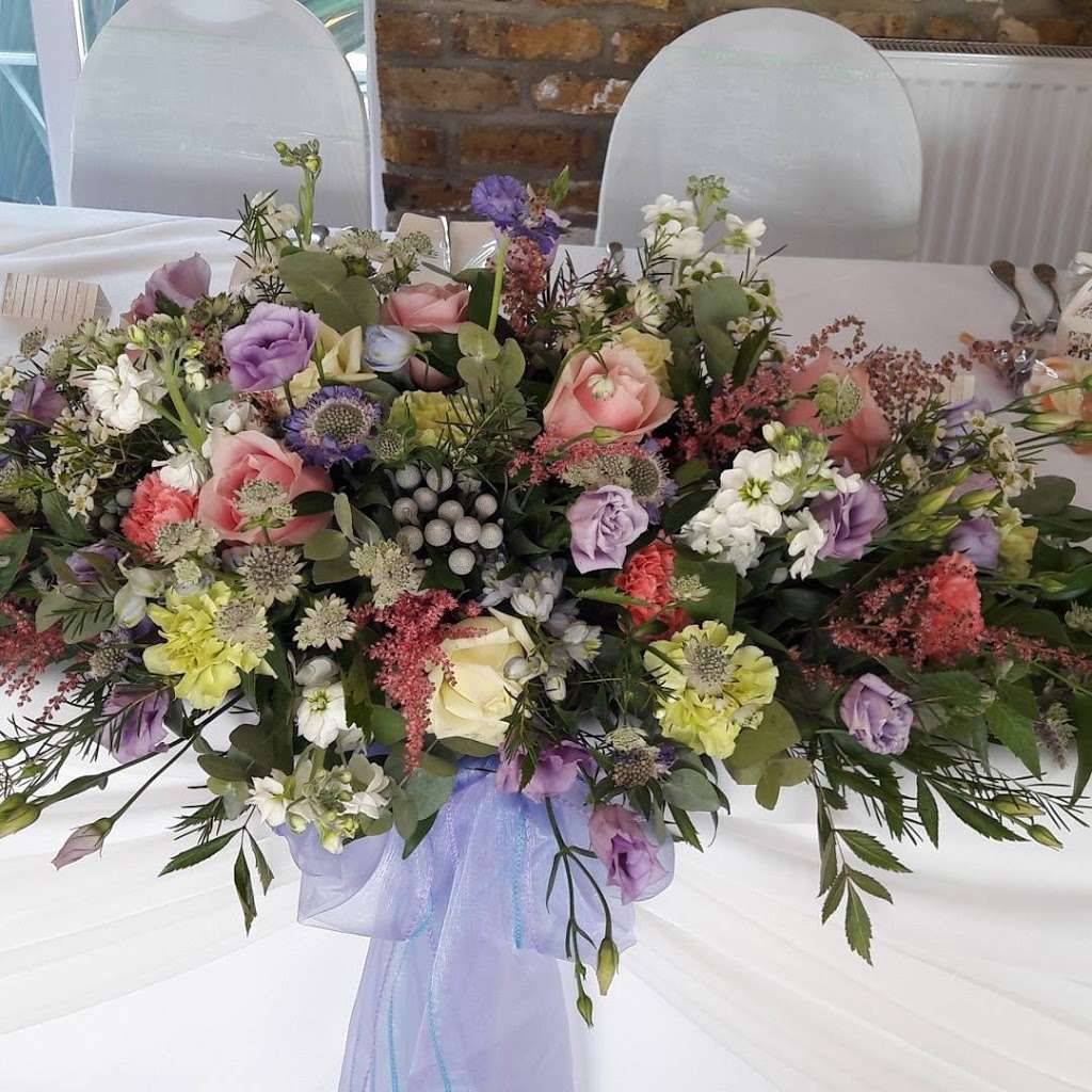 Flowers by Marion | 9 Crayford Rd, Dartford DA1 4AN, UK | Phone: 07944 313033