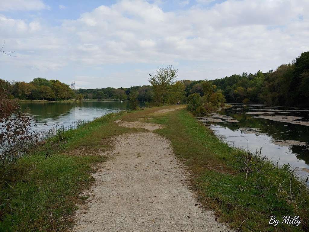 Silver Springs State Park | 13608 Fox Rd, Yorkville, IL 60560, USA | Phone: (630) 553-6297