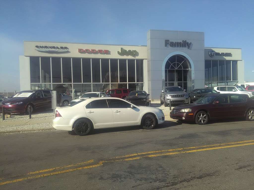 Family Chrysler Dodge Jeep Ram | 6735 Essington Ave, Philadelphia, PA 19153, USA | Phone: (215) 492-8600