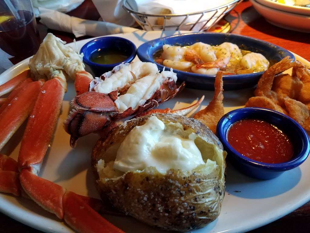 Red Lobster | 20 Towne Center Cir, Sanford, FL 32771, USA | Phone: (407) 320-0888