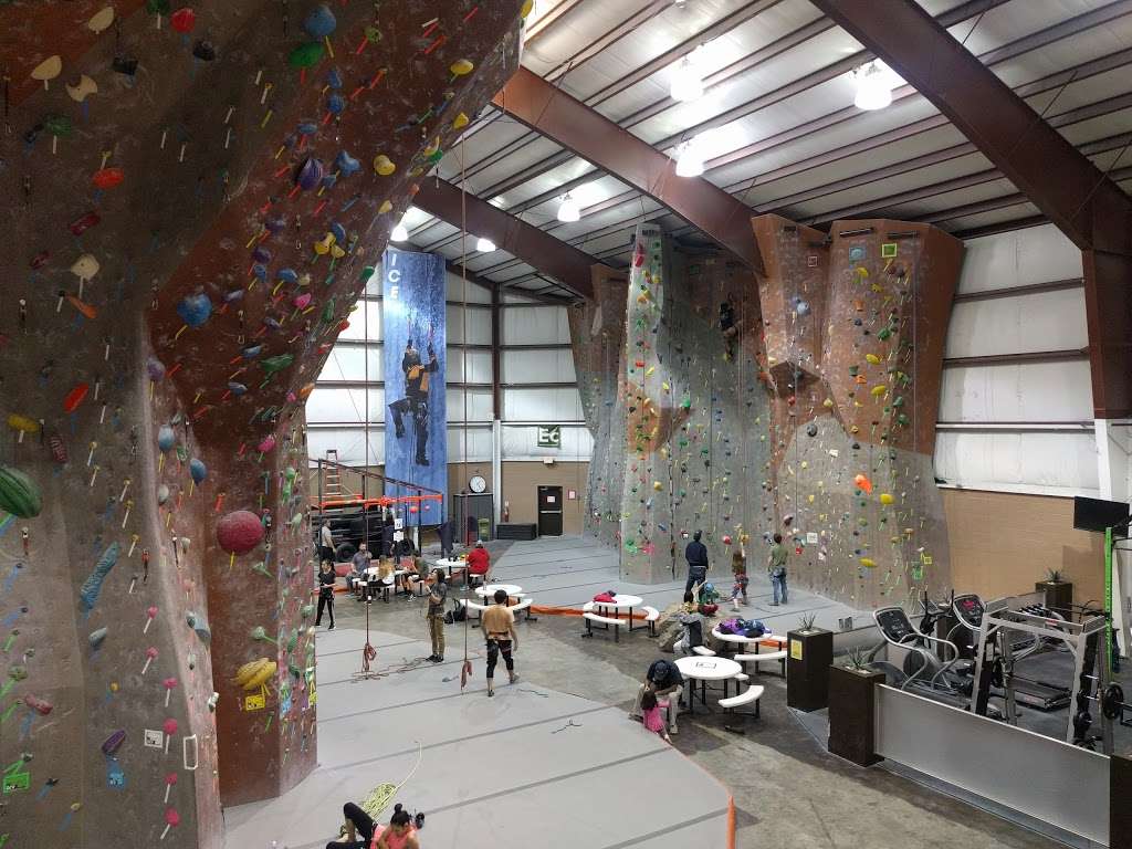 Vertical Rock Indoor Climbing Center | 10225 Nokesville Rd, Manassas, VA 20110, USA | Phone: (855) 822-5462