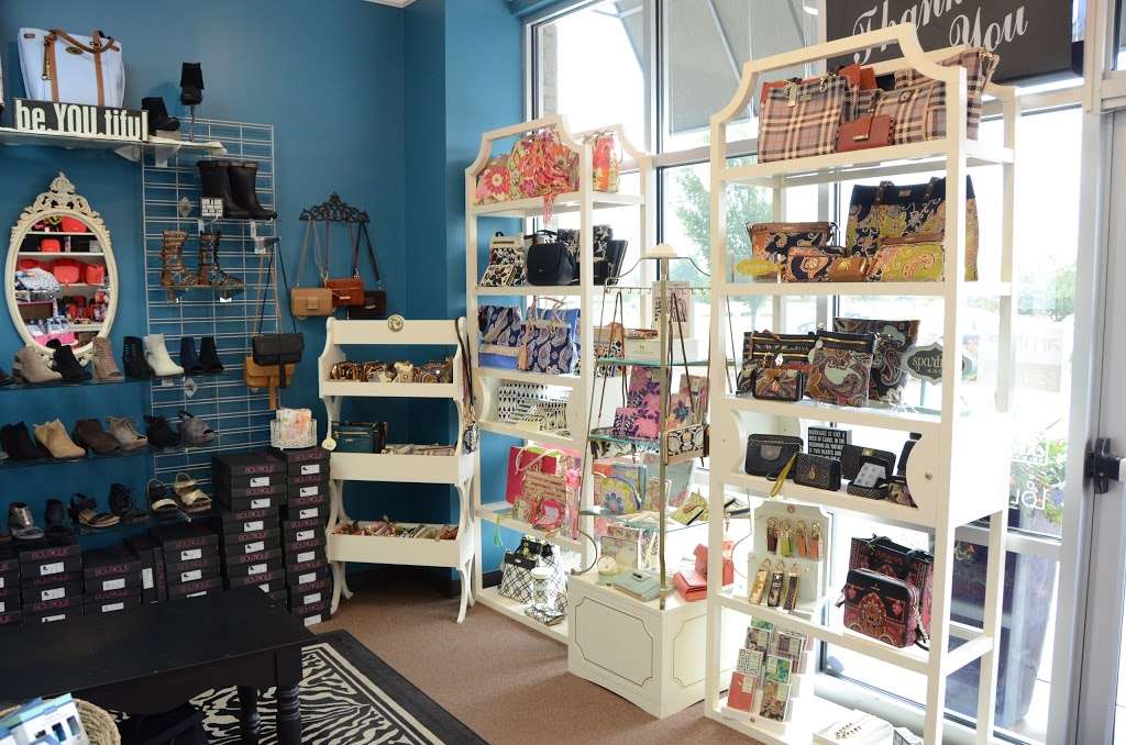 Micheles Boutique & Gifts | 600 W Northfield Dr, Brownsburg, IN 46112, USA | Phone: (317) 852-0046