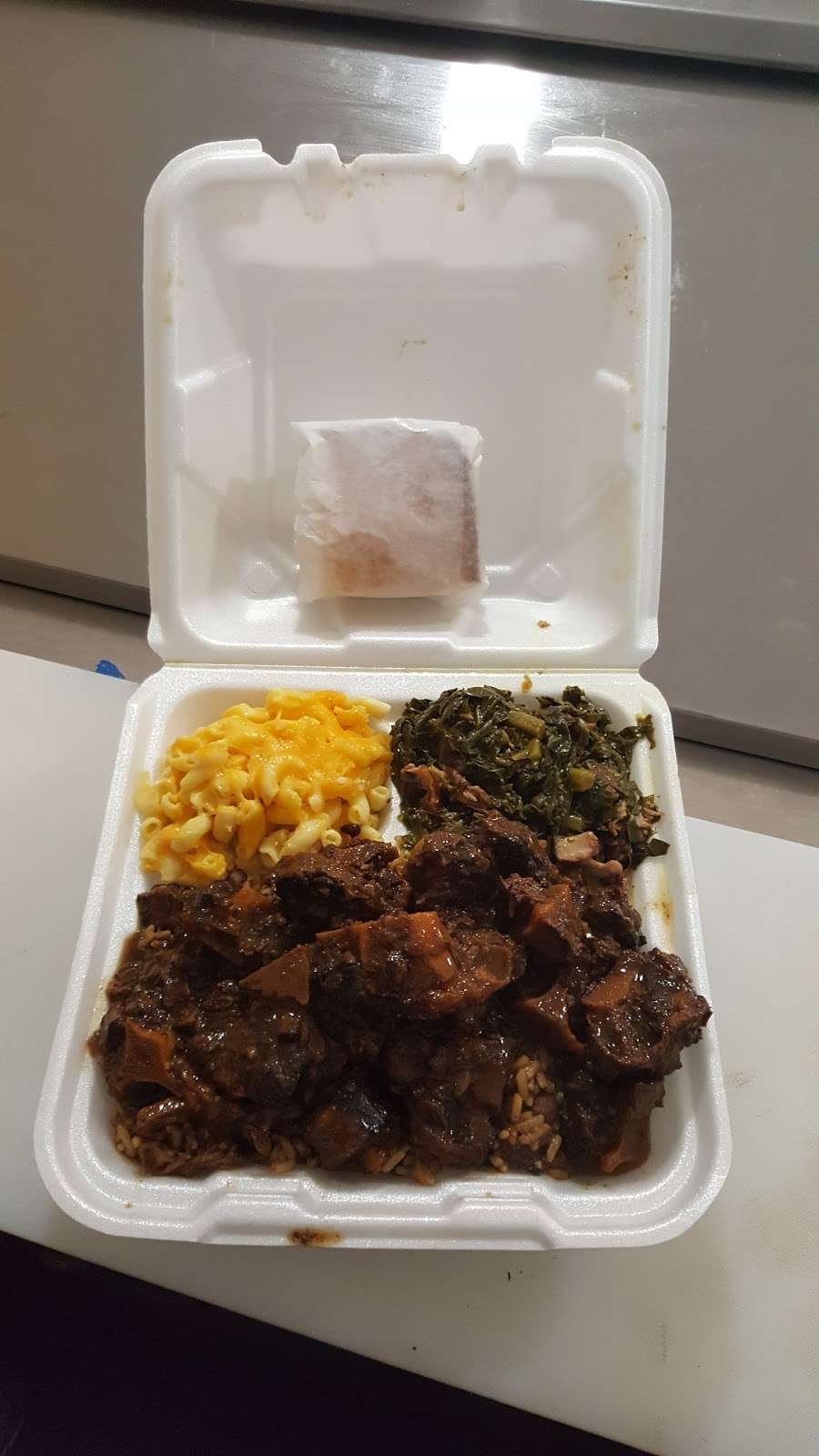 Fabulous Soul Food | 8110, 4924 Pembroke Rd, Hollywood, FL 33021, USA | Phone: (954) 404-7389