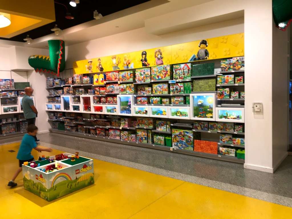 The LEGO Store | 835 N Michigan Ave #3000, Chicago, IL 60611, USA | Phone: (312) 202-0946