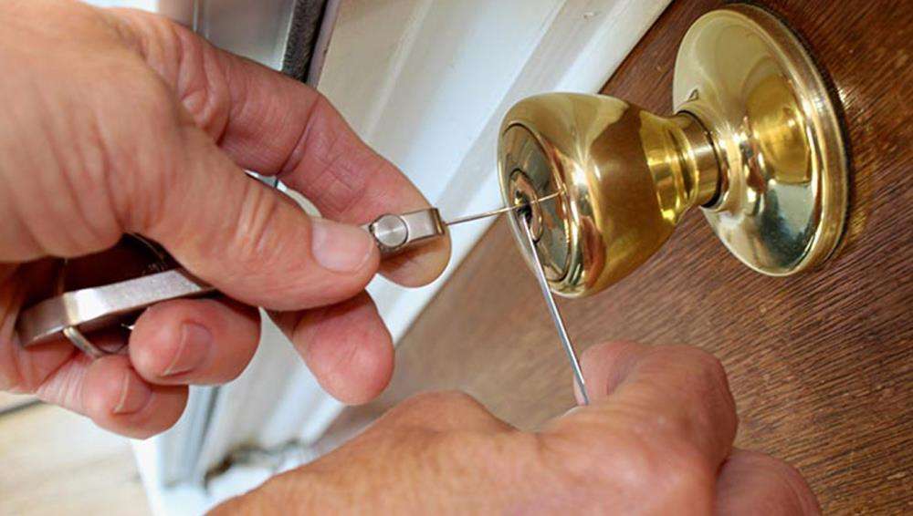 Emergency Locksmith LLC | 5507 Karen Elaine Dr apt 1026, New Carrollton, MD 20784, USA | Phone: (240) 929-7281