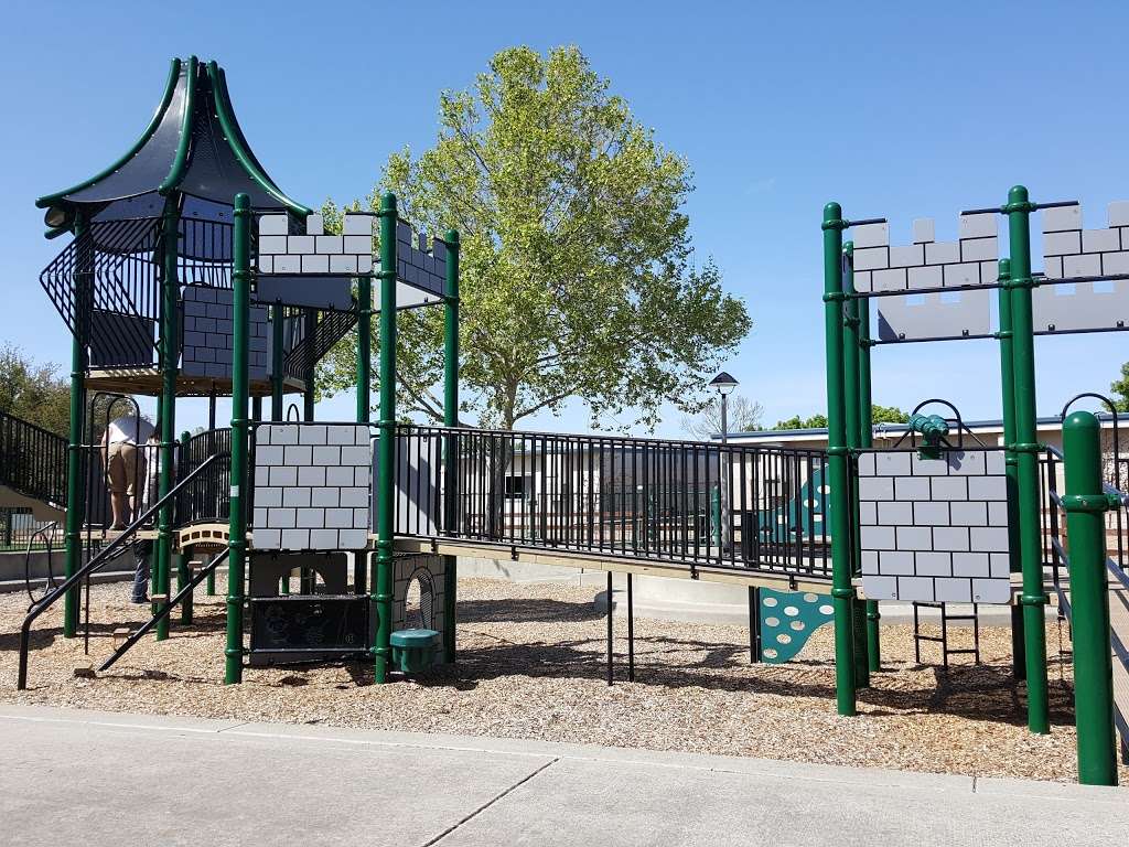 Apple Hill Park | 1866 Central Blvd, Brentwood, CA 94513, USA | Phone: (925) 516-5444