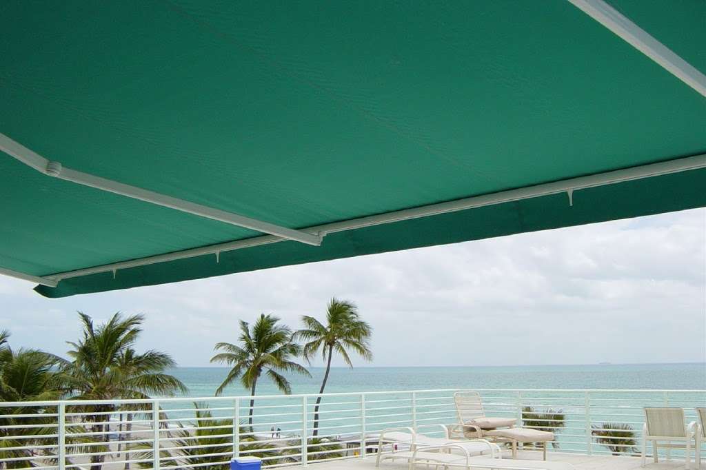 Retractable Awnings - Best Retractable Awnings | 231 NW 100th Ave, Plantation, FL 33324, USA | Phone: (954) 761-3322