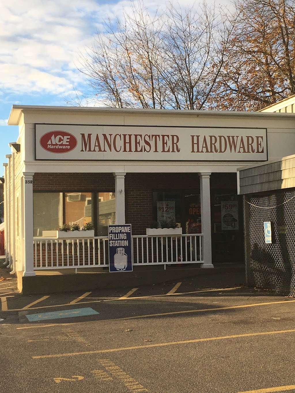 Manchester Ace Hardware | 35 Beach St, Manchester-by-the-Sea, MA 01944 | Phone: (978) 526-4000