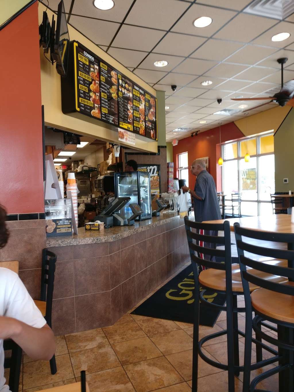 Golden Chick | 7979 S Hampton Rd, Dallas, TX 75232, USA | Phone: (972) 780-9000