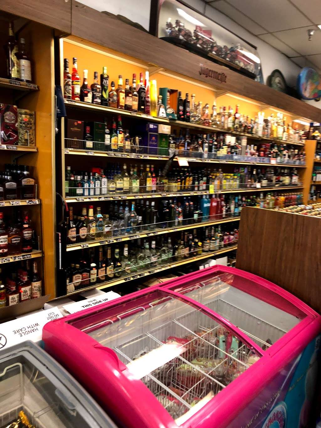 Lucky Liquor | 1277 W 7th St, Upland, CA 91786, USA | Phone: (909) 981-7244