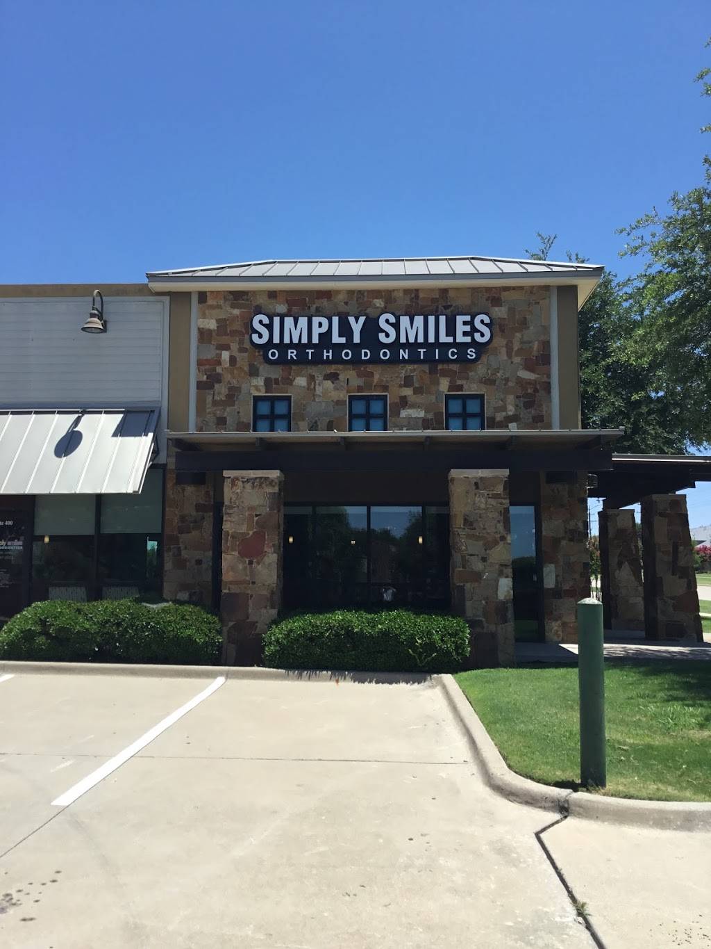 Simply Smiles Orthodontics | 8400 W Stacy Rd #400, McKinney, TX 75070, USA | Phone: (972) 547-0002